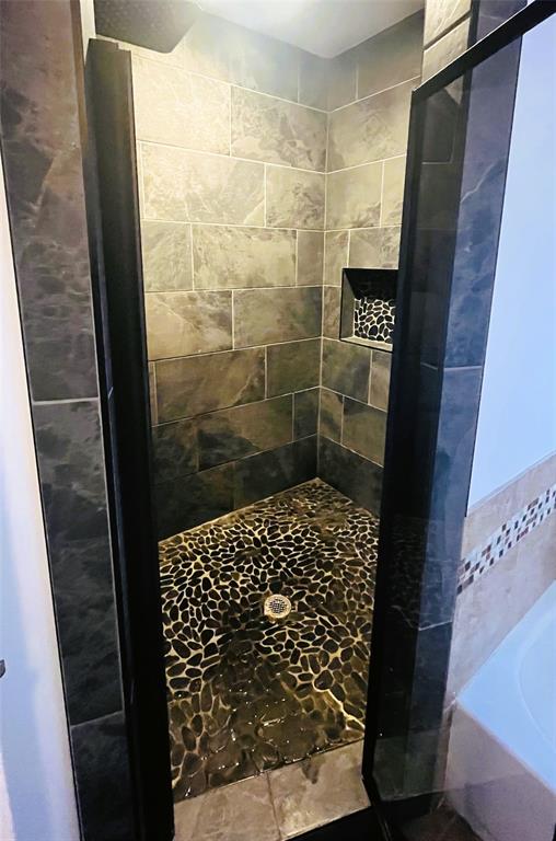 2305 Southlake Court Property Photo 16
