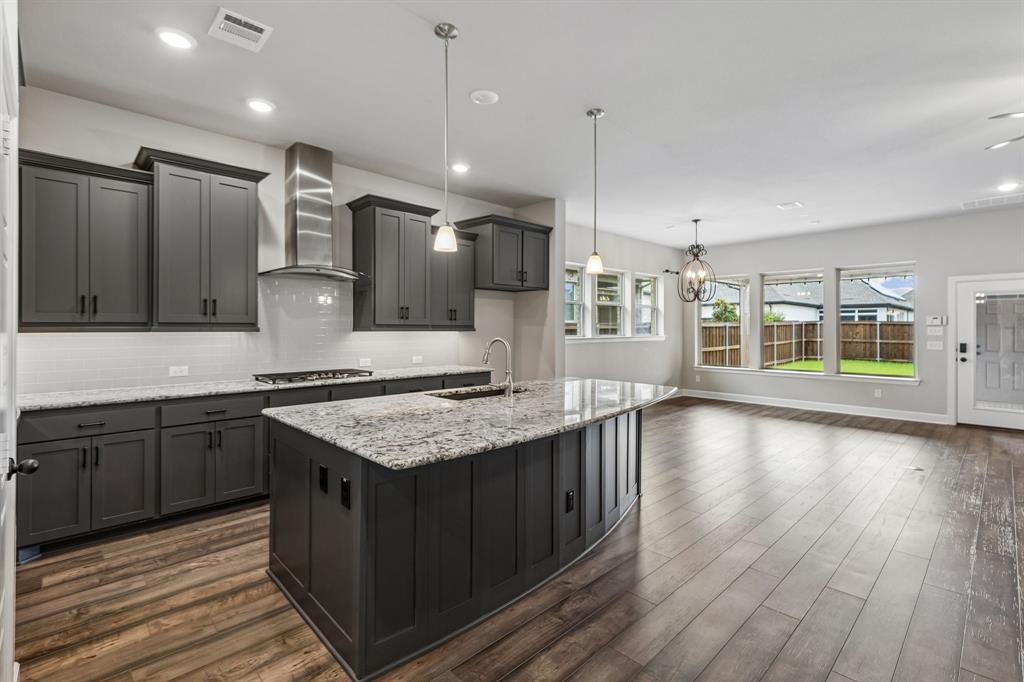4717 Beaver Creek Drive Property Photo 1