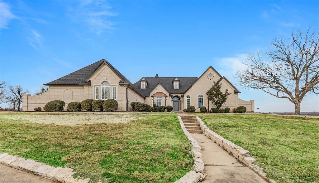 15183 Valley View Property Photo 1