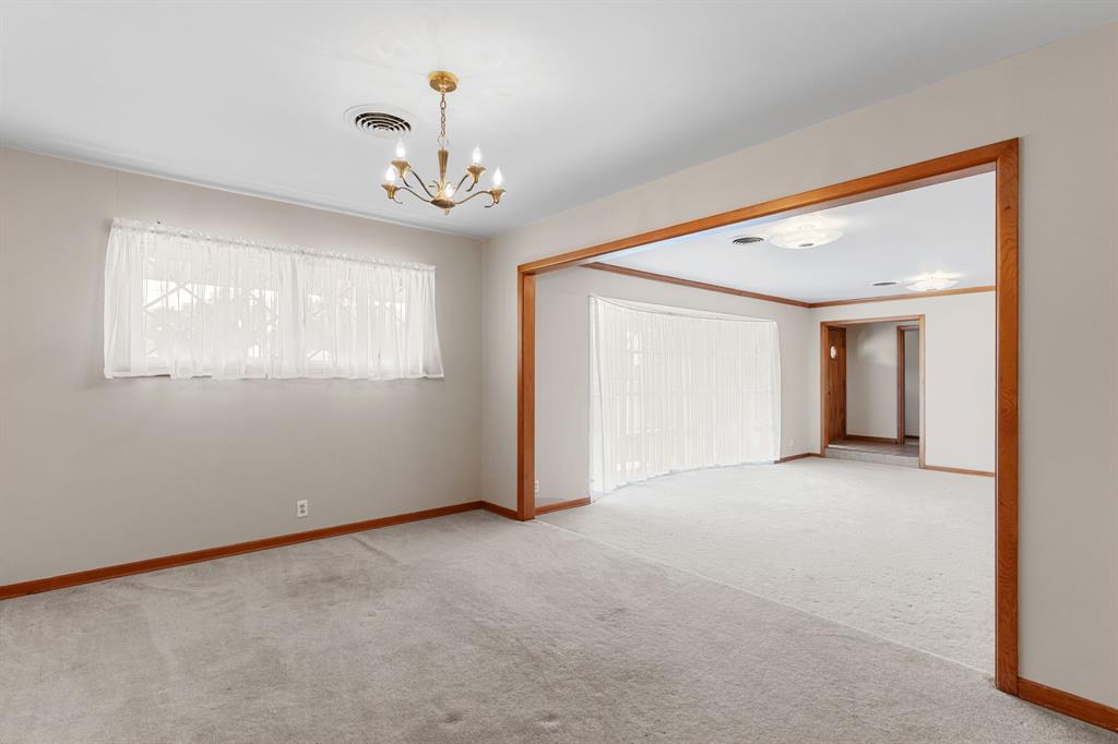 1152 W California Street Property Photo 10