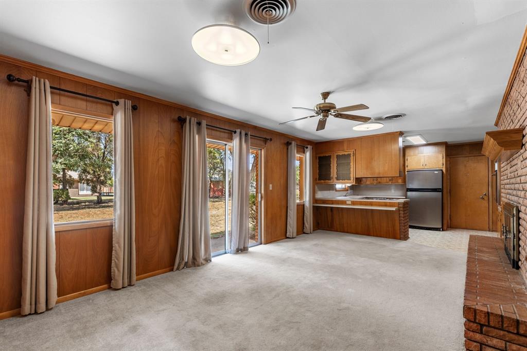 1152 W California Street Property Photo 15