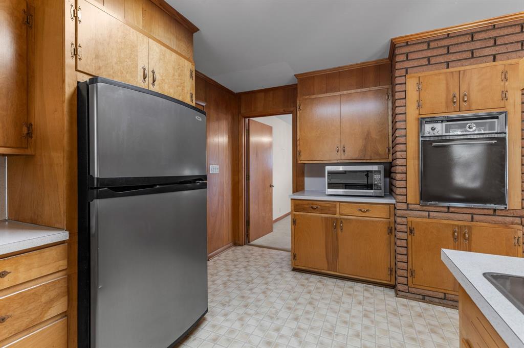 1152 W California Street Property Photo 20