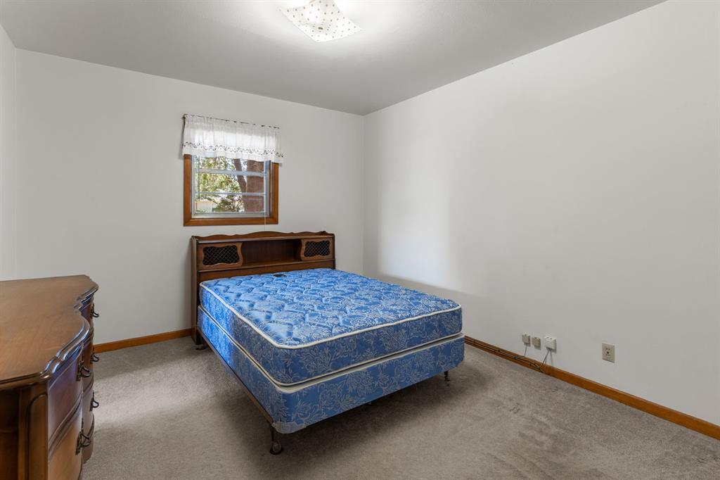 1152 W California Street Property Photo 26
