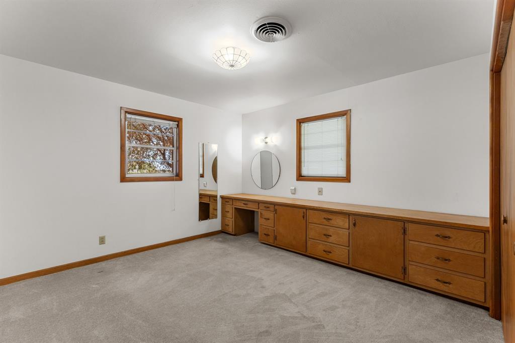 1152 W California Street Property Photo 29