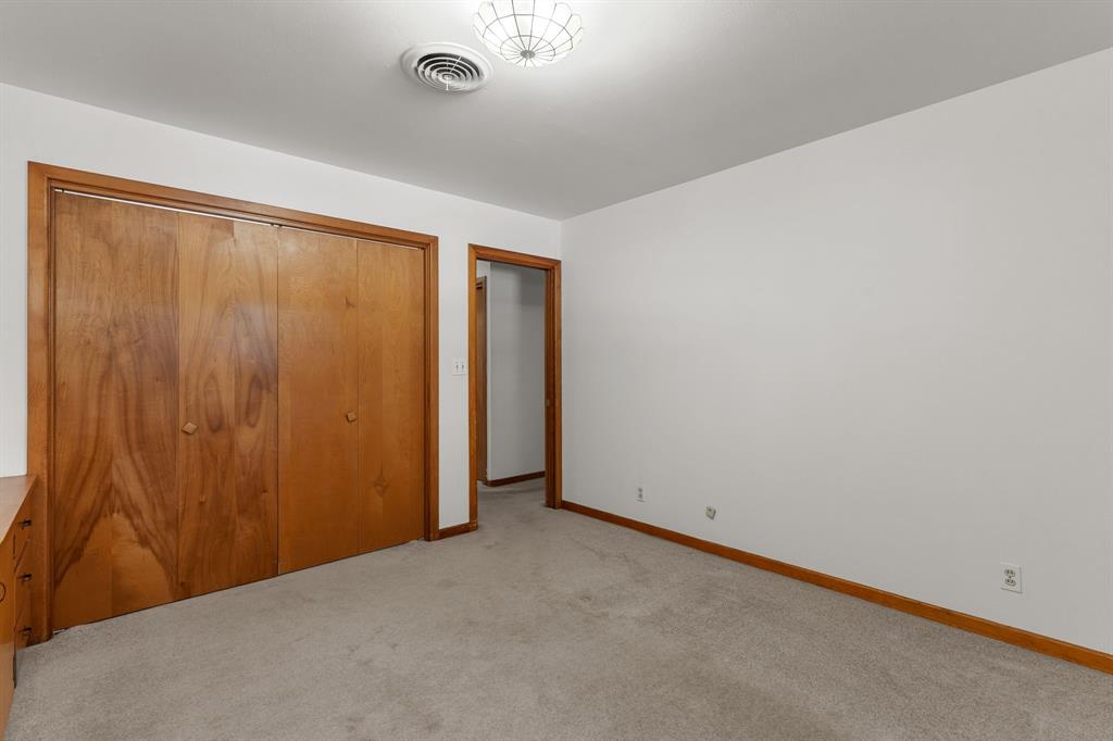1152 W California Street Property Photo 31