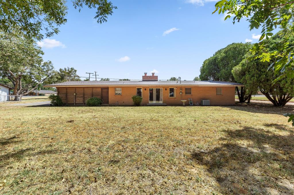 1152 W California Street Property Photo 36