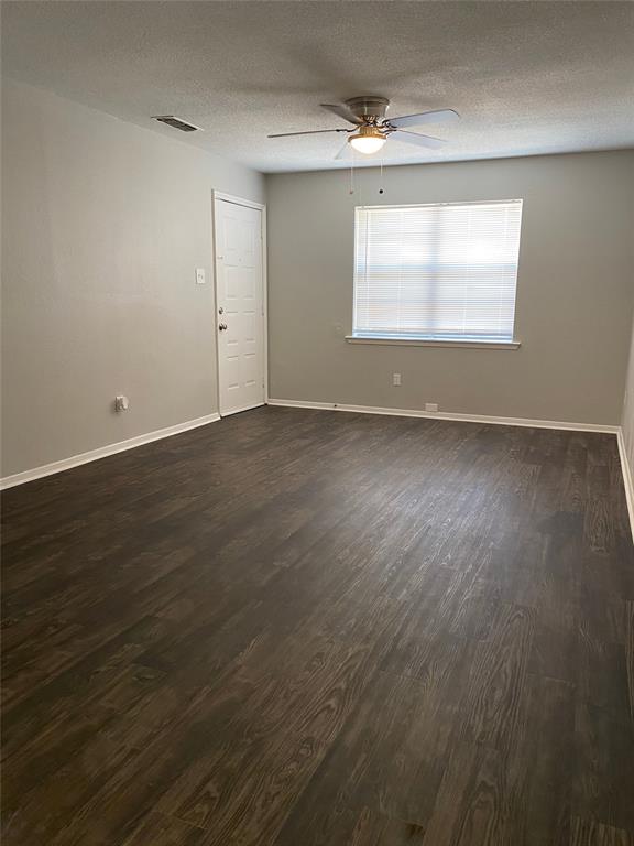 1302 Berry Drive C Property Photo 5