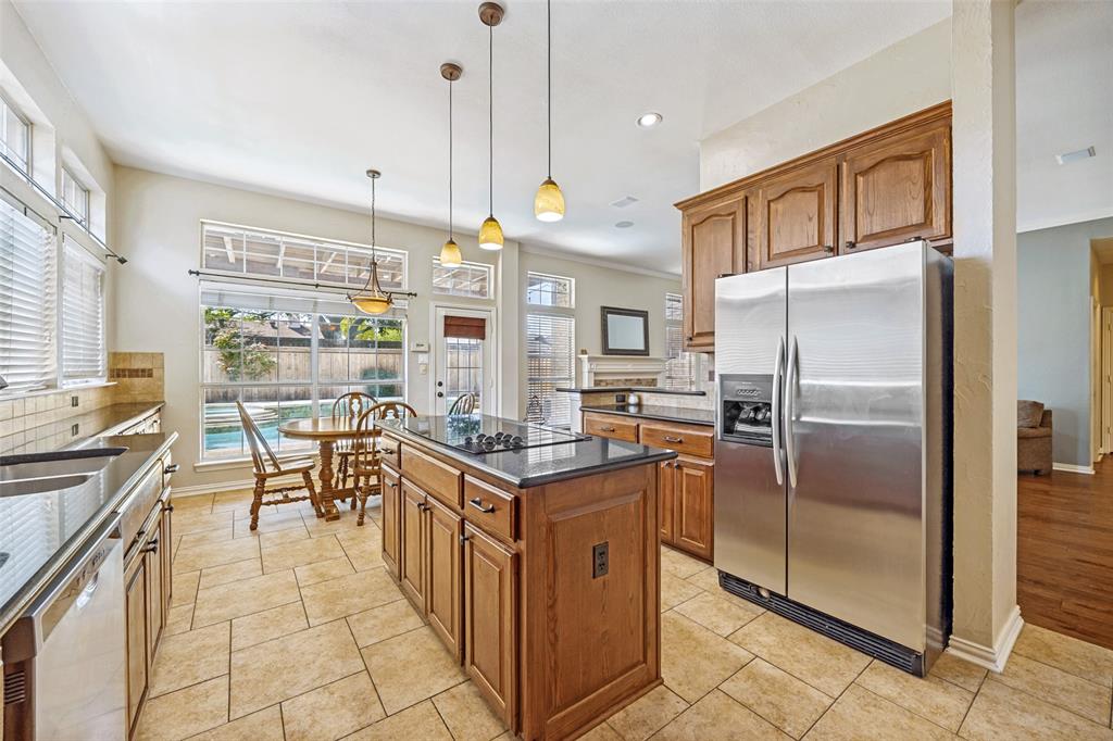 821 Shorewood Drive Property Photo 8