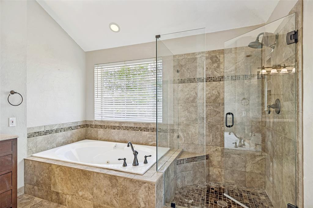 821 Shorewood Drive Property Photo 13