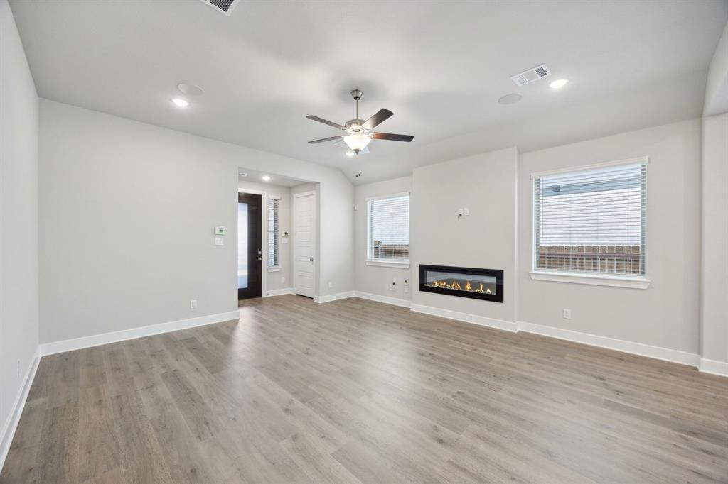 3945 Avendale Drive Property Photo 4