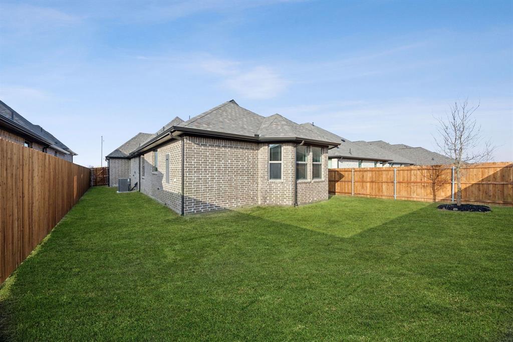 3945 Avendale Drive Property Photo 11