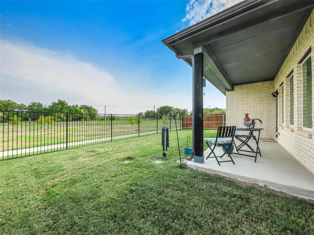 3921 Bluestem Boulevard Property Photo 1