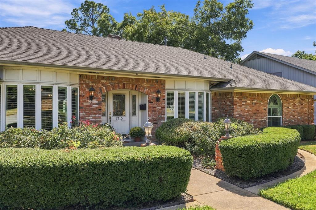 1710 Tennyson Drive Property Photo 3