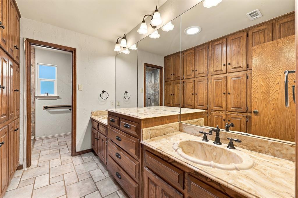 1710 Tennyson Drive Property Photo 28
