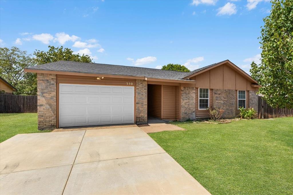350 Ridgecrest Property Photo 1