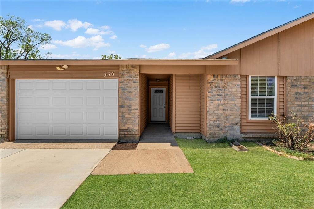 350 Ridgecrest Property Photo 6