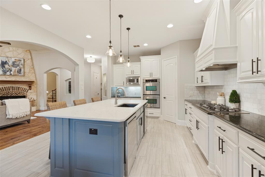 10757 Southbury Lane Property Photo 12