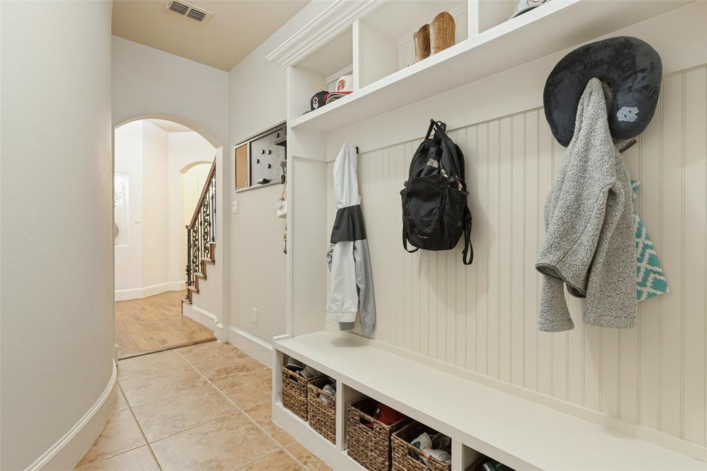 10757 Southbury Lane Property Photo 32
