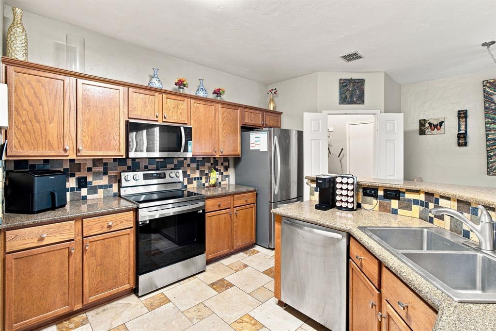 2427 Decoy Drive Property Photo 9