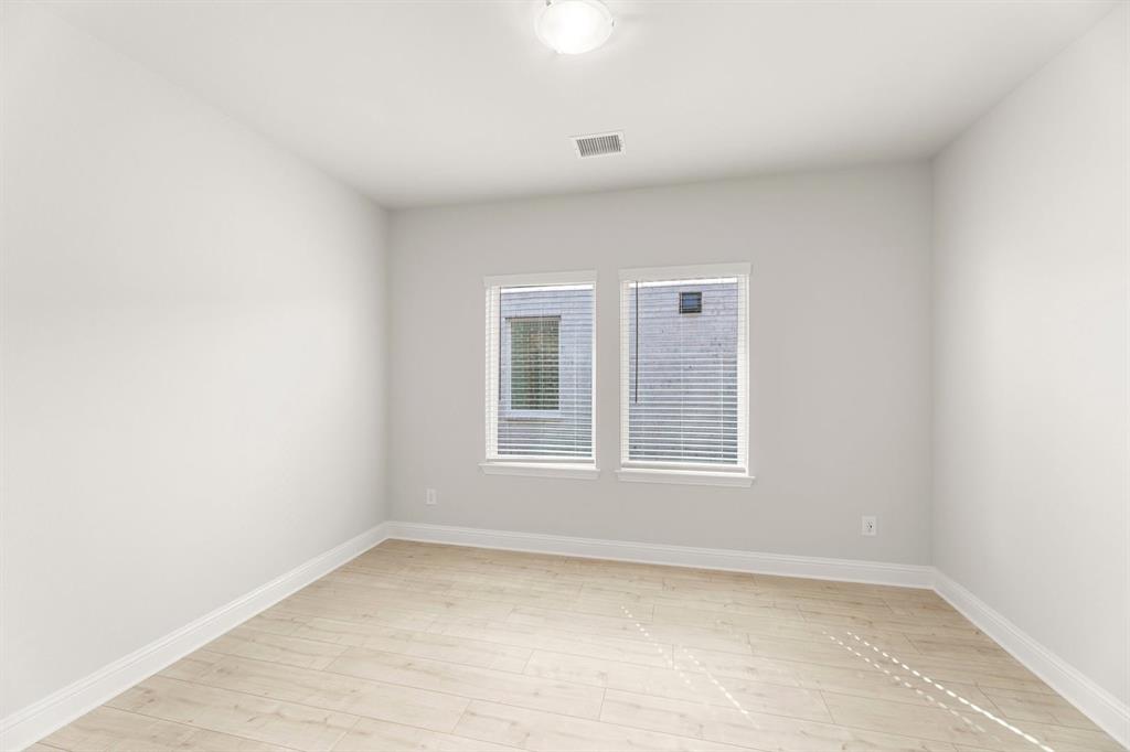 2521 Sturgis Street Property Photo 26