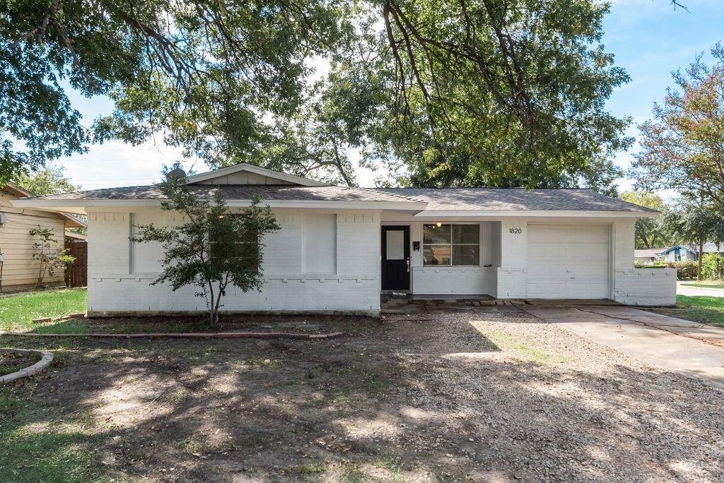 1820 Burning Tree Lane Property Photo 1