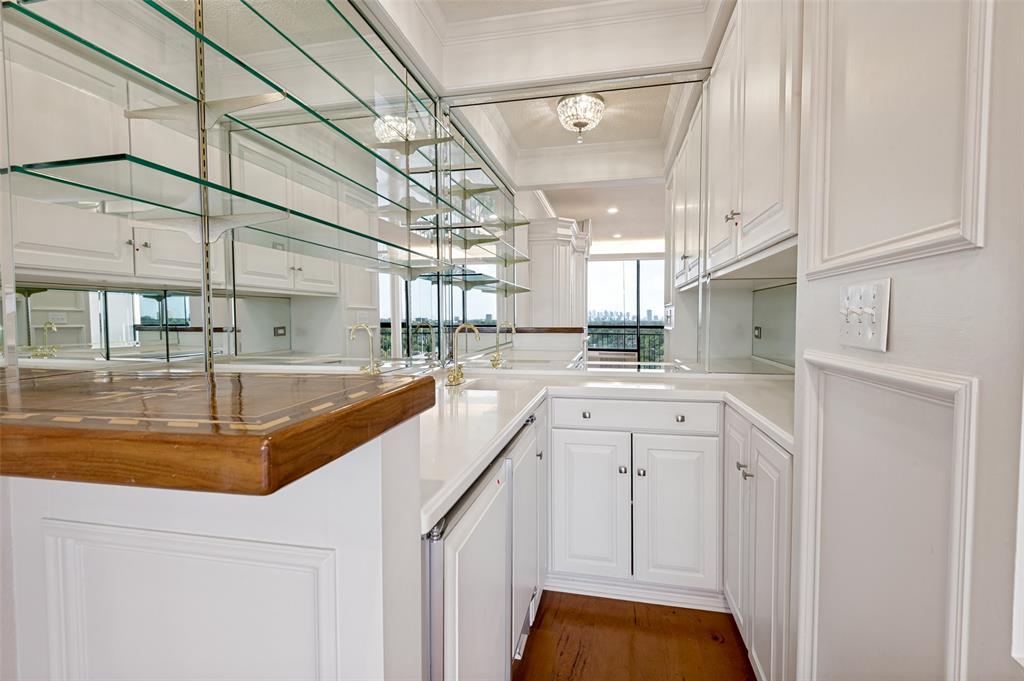 6335 W Northwest Highway 918 Property Photo 13