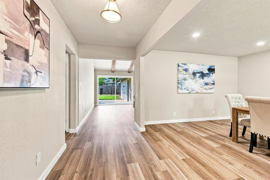 305 Brookview Drive Property Photo 4
