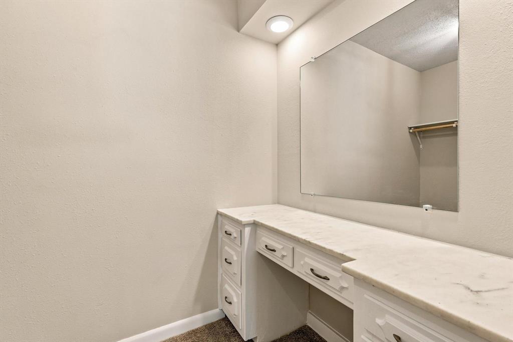 305 Brookview Drive Property Photo 32