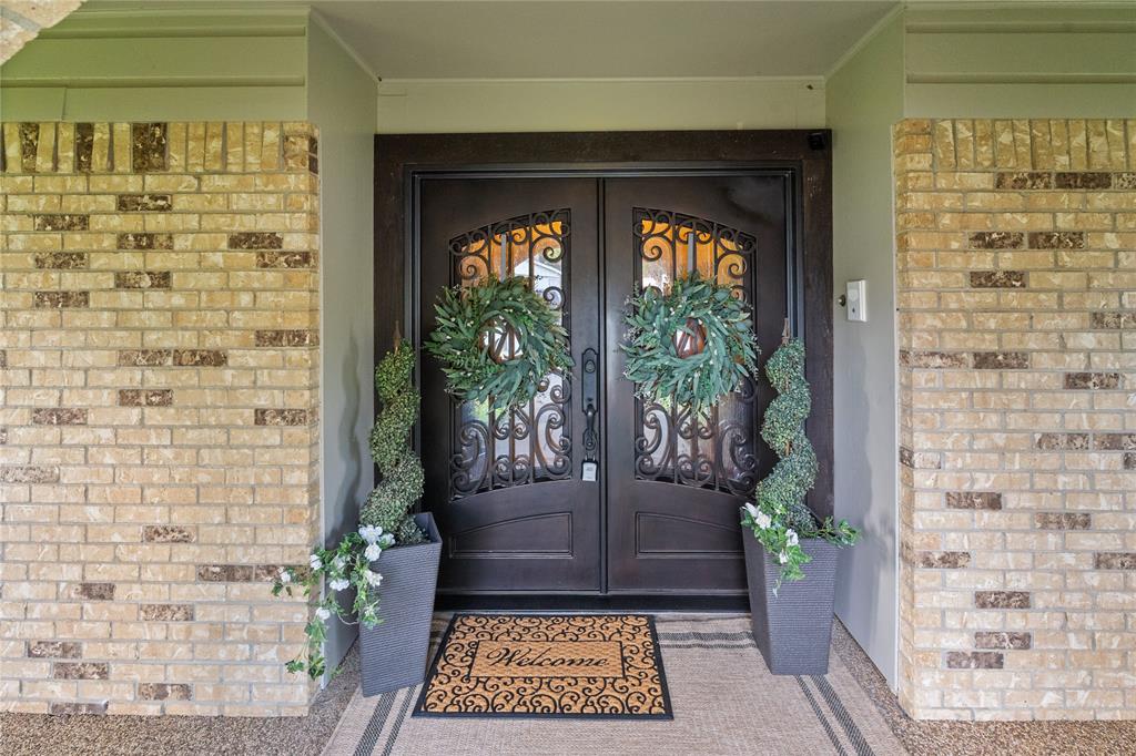 1625 Lakeshore Drive Property Photo 5