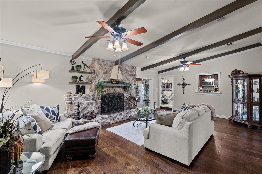 1625 Lakeshore Drive Property Photo 10