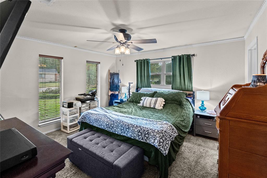 1625 Lakeshore Drive Property Photo 12