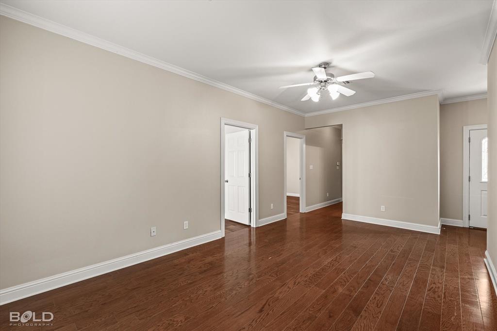 5721 S Lakeshore Drive Property Photo 12