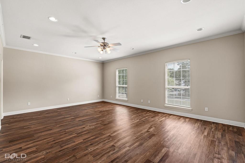 5721 S Lakeshore Drive Property Photo 16