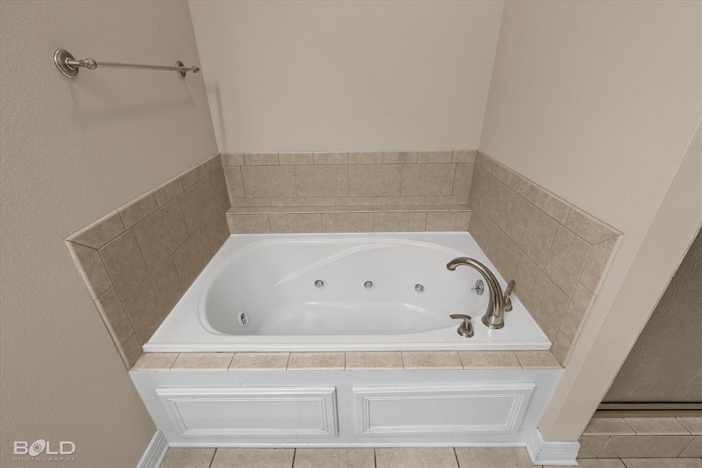 5721 S Lakeshore Drive Property Photo 19