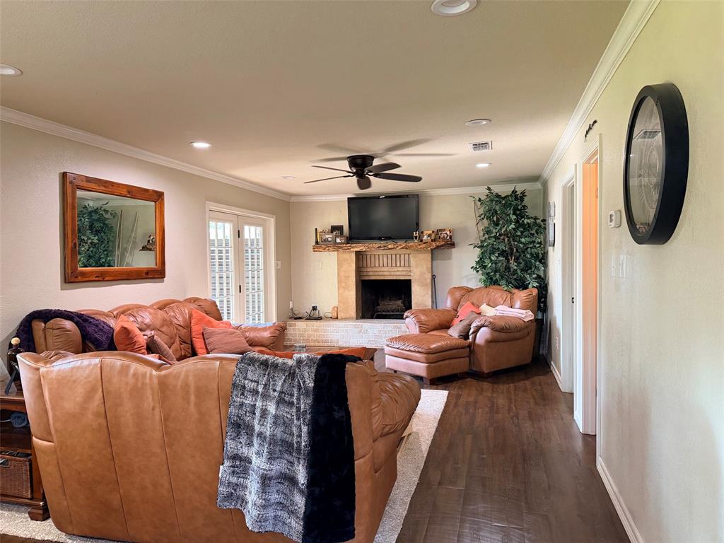 160 Hogan Drive Property Photo 4
