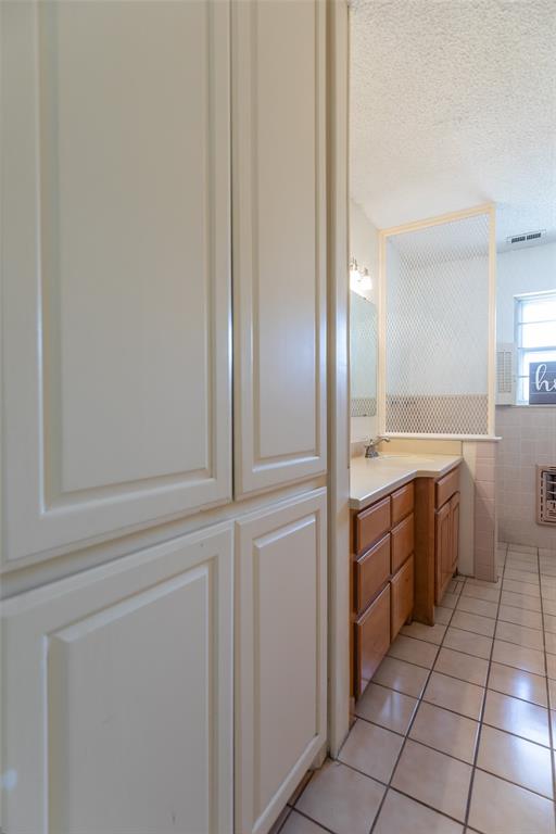 10 Harvard Place Property Photo 28