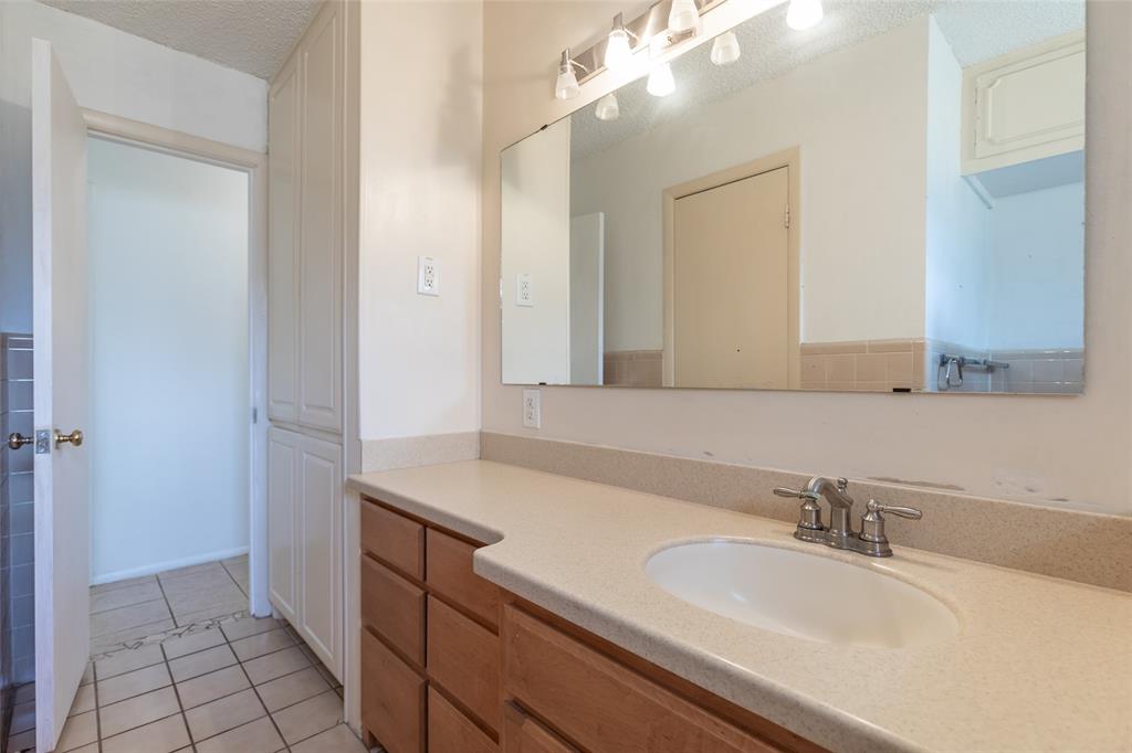10 Harvard Place Property Photo 30