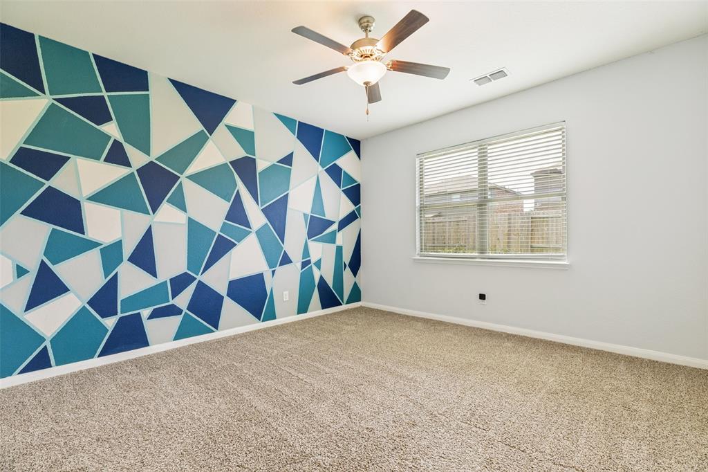 300 Ryan Street Property Photo 7