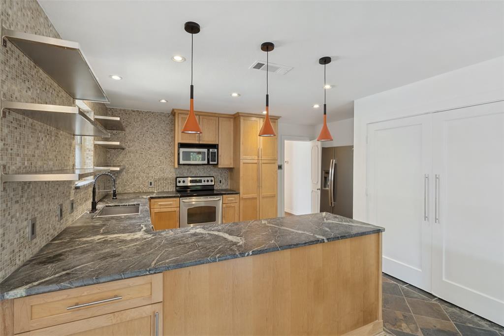 8059 Claremont Drive Property Photo 13