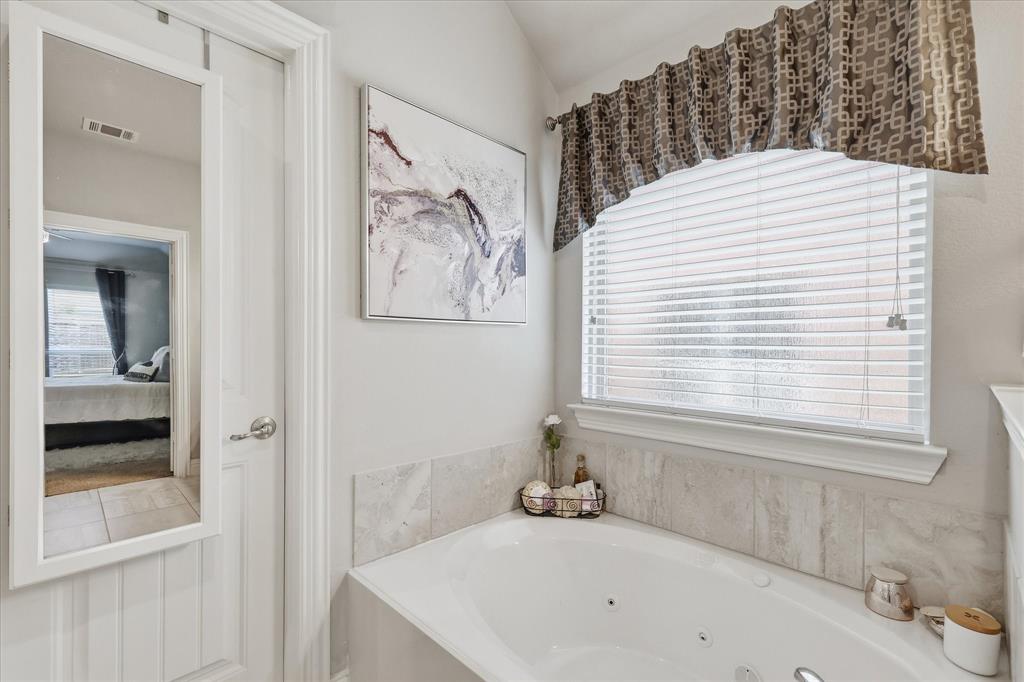 4009 Wavertree Road Property Photo 10