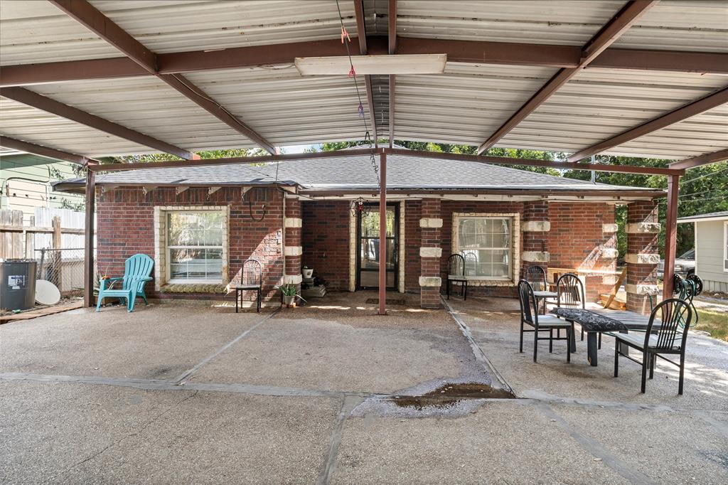 2400 Park Avenue Property Photo 1