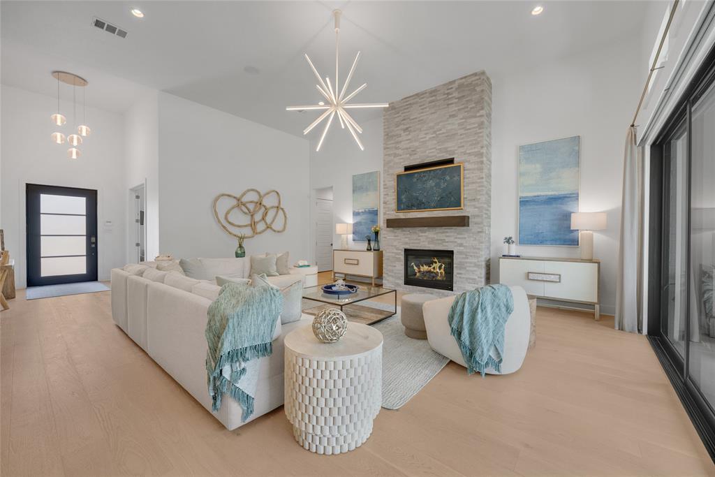 1733 Aspen Crossing Property Photo 1