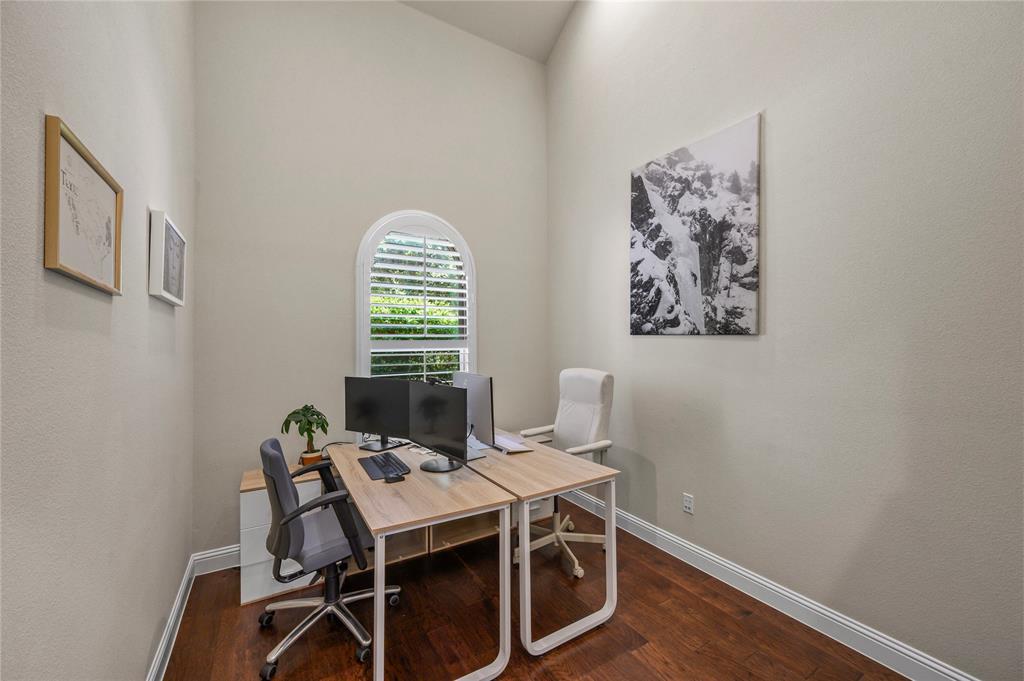 4161 Broadway Avenue Property Photo 13
