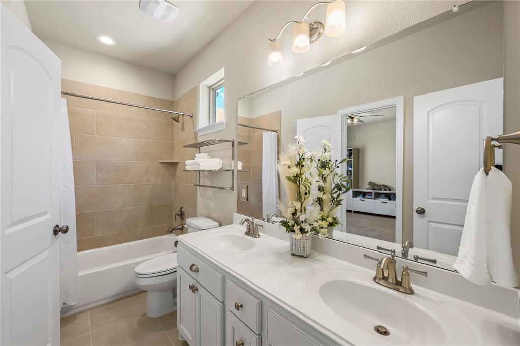 4161 Broadway Avenue Property Photo 25