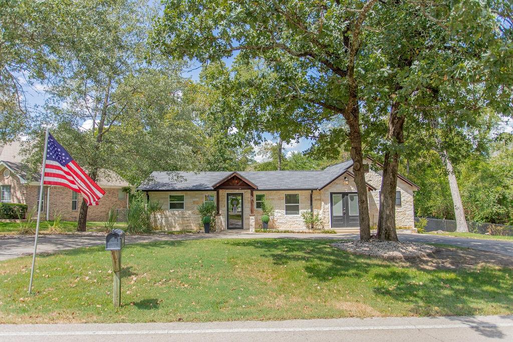 224 Hideaway Lane Property Photo 1