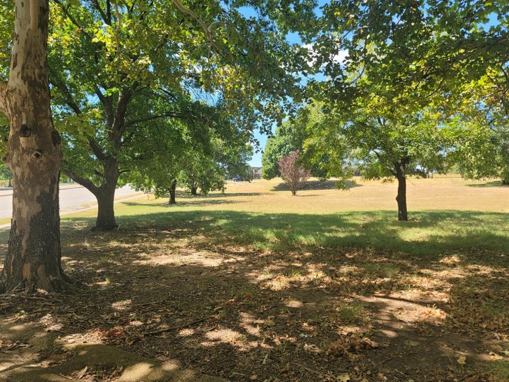 125 E Pleasant Run Road Property Photo 3