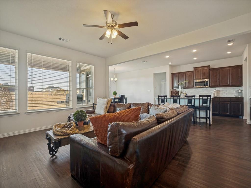145 Prairie Meadows Court Property Photo 7