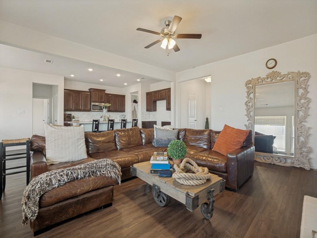 145 Prairie Meadows Court Property Photo 8