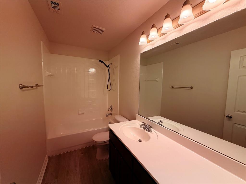 1009 Spinnaker Drive Property Photo 17