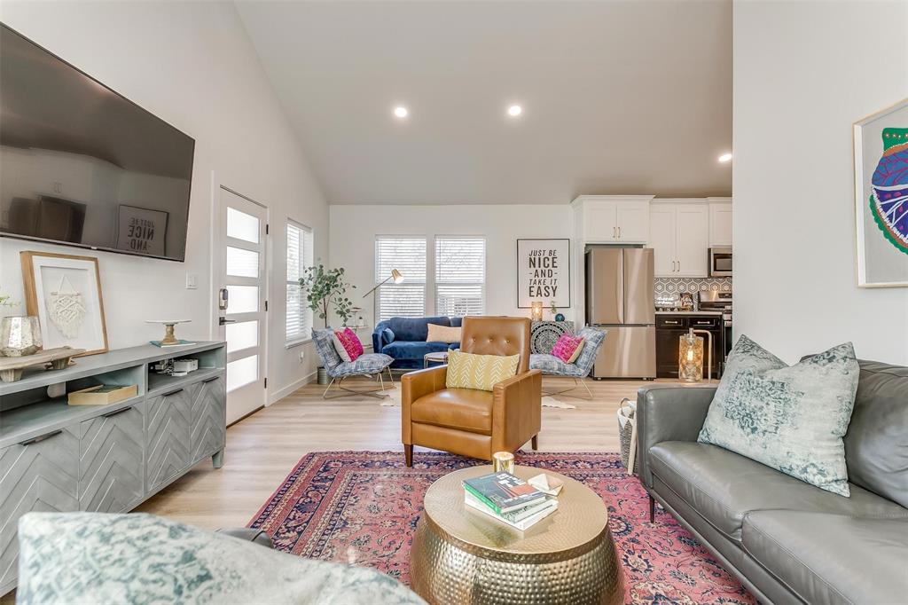 323 S Hannaford Street Property Photo 1